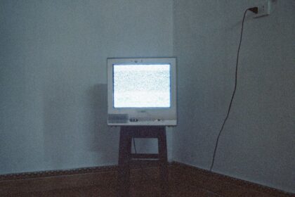 découvrez le monde fascinant du bruit : ses impacts sur notre vie quotidienne, les sources de pollution sonore, et des solutions pour un environnement plus paisible.