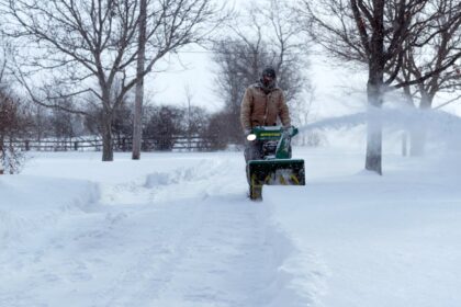 découvrez nos services de retrait efficaces et professionnels. que ce soit pour des meubles encombrants, des déchets ou des objets indésirables, nous vous aidons à vous débarrasser de ce dont vous n'avez plus besoin, rapidement et en toute sécurité.