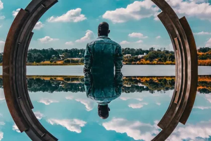 découvrez le double switch, un dispositif essentiel pour contrôler l'éclairage de vos espaces avec efficacité et élégance. facile à installer, il permet de gérer plusieurs points d'éclairage depuis un même endroit, offrant ainsi confort et simplicité d'utilisation.