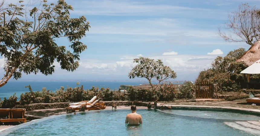 découvrez les bienfaits du spa extérieur : détente, relaxation et connexion avec la nature. apprenez comment un spa en plein air peut améliorer votre bien-être physique et mental tout en offrant un espace de convivialité pour partager des moments inoubliables.