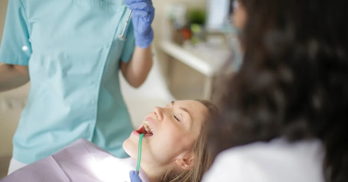 découvrez les meilleures solutions pour le blanchiment des dents et retrouvez un sourire éclatant. nos conseils et produits vous aideront à éclaircir votre teint dentaire en toute sécurité.