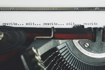 découvrez dofus book retro, votre compagnon idéal pour plonger dans l'univers nostalgique de dofus. accédez à des guides, des astuces et des ressources utiles pour optimiser votre expérience de jeu et redécouvrir les contenus emblématiques du jeu classique. ne manquez pas l'occasion de revivre vos aventures avec notre outil complet et interactif.