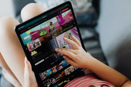 découvrez le meilleur du streaming en ligne avec une vaste sélection de films, séries, et contenus exclusifs. profitez d'une expérience de visionnage fluide et captivante, que ce soit sur votre smartphone, tablette ou télévision. plongez dans l'univers du divertissement à la demande, accessible où que vous soyez.