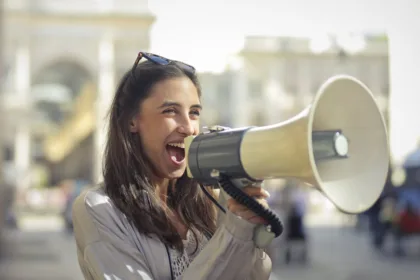 découvrez happy city, un lieu où joie de vivre et convivialité se rencontrent ! explorez nos espaces verts, participez à des événements festifs et profitez d'une ambiance chaleureuse qui rend chaque jour spécial.