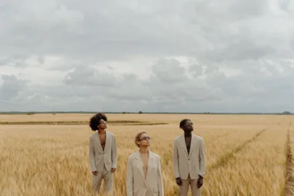 découvrez area, un espace dédié à l'innovation et à la créativité. plongez dans un univers où chaque coin est conçu pour inspirer et favoriser les échanges d'idées, que ce soit pour des projets professionnels ou des événements culturels. explorez nos services variés et rejoignez une communauté dynamique.