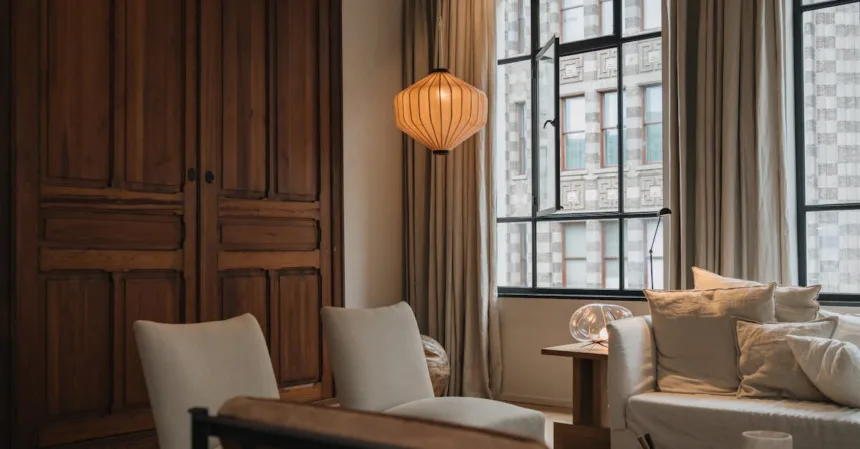 découvrez notre chaise longue au design élégant et moderne, parfaite pour embellir votre intérieur tout en offrant un confort exceptionnel. idéale pour votre salon, bureau ou coin lecture.