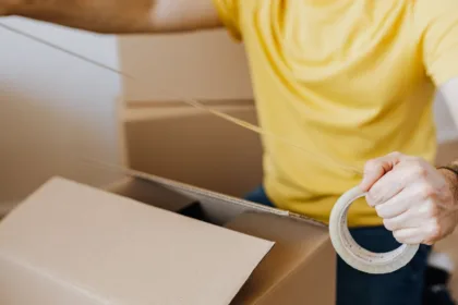 découvrez les meilleures techniques et produits pour le retrait efficace d'adhésifs. apprenez à éliminer les résidus collants sans endommager vos surfaces. guide pratique pour un nettoyage facile et rapide.