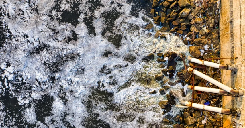 découvrez les techniques de drainage efficaces pour améliorer l'écoulement des eaux, prévenir l'humidité et protéger vos espaces extérieurs et intérieurs. nos conseils essentiels vous aideront à choisir la meilleure solution adaptée à vos besoins.