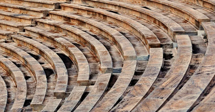 découvrez tout ce qu'il faut savoir sur la notion de surface, ses calculs et son importance dans divers domaines comme l'architecture, la géométrie et bien d'autres. apprenez à déterminer la surface de différentes formes et optimisez vos projets avec des méthodes précises.
