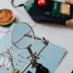trouvez un électricien qualifié pour tous vos travaux d'électricité : installation, dépannage, rénovation et mise aux normes. service rapide, fiable et professionnel pour particuliers et entreprises.