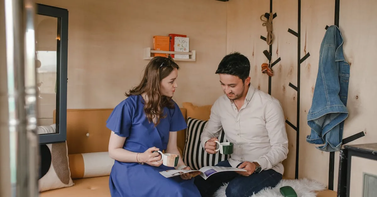 découvrez notre sélection d'étagères murales flottantes alliant esthétisme moderne et praticité. optimisez votre espace avec ces solutions de rangement discrètes et élégantes, idéales pour toutes les pièces de la maison.