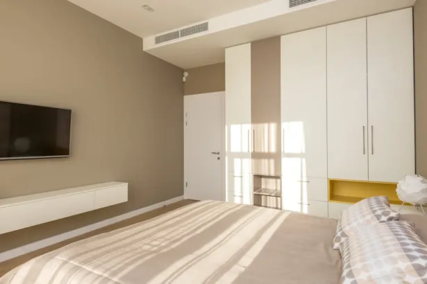 découvrez notre sélection d'étagères murales flottantes, idéales pour optimiser l'espace et ajouter une touche moderne à votre intérieur. faciles à installer, design élégant et robustes, parfaites pour exposer livres, objets déco ou photos.