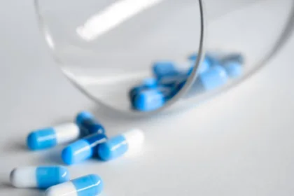 découvrez tout ce qu'il faut savoir sur le dosage du glyphosate : méthodes de mesure, conseils de sécurité et réglementations en vigueur pour une utilisation optimale et responsable.