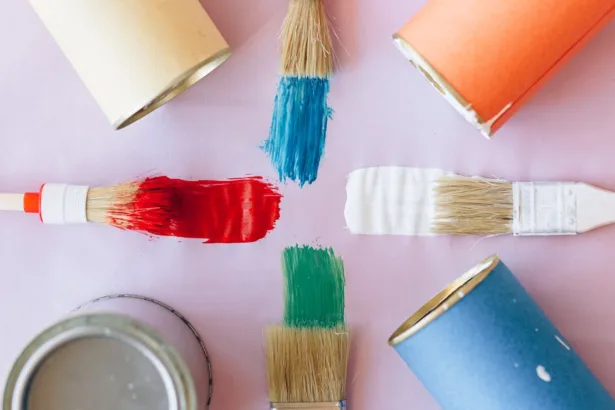 découvrez nos conseils et idées pour réussir la pose de papier peint. apprenez les techniques et trouvez l’inspiration pour relooker vos murs avec style et créativité.