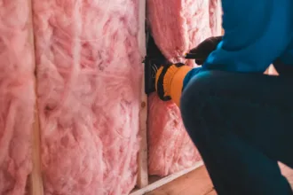 découvrez nos solutions performantes d'isolation thermique pour améliorer le confort de votre habitat et réduire vos dépenses énergétiques.