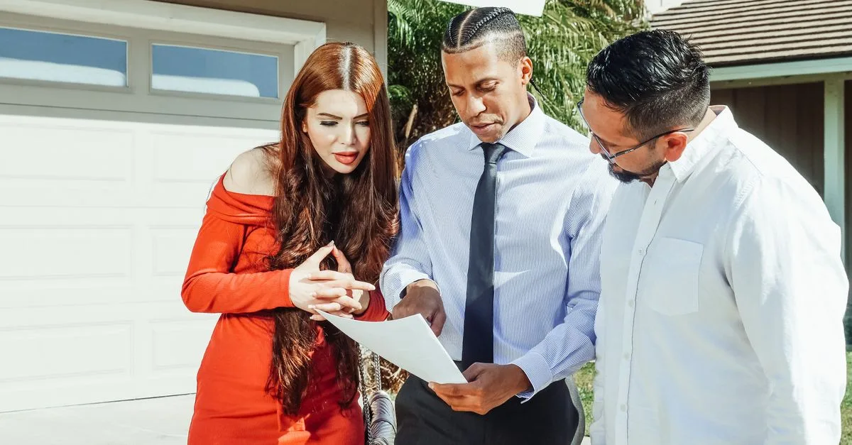 découvrez des conseils efficaces pour persuader les acheteurs et optimiser vos ventes grâce à des techniques éprouvées de persuasion.