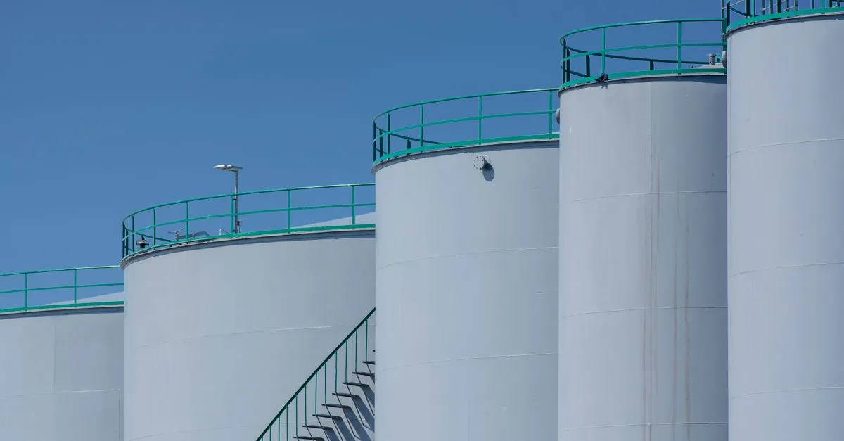 découvrez tout sur la fosse septique : fonctionnement, entretien, installation et conseils pour assurer une gestion efficace des eaux usées.