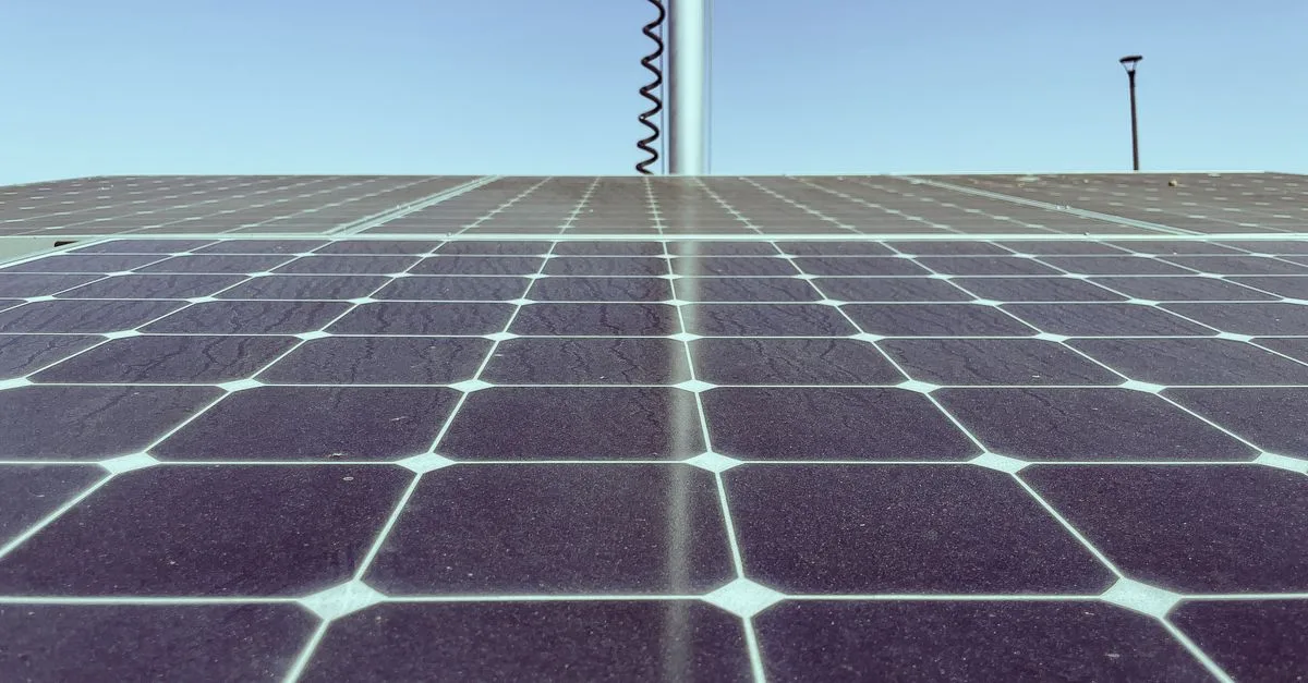 découvrez nos panneaux solaires performants pour une énergie renouvelable et économique. optez pour une solution écologique et durable pour votre maison ou entreprise.